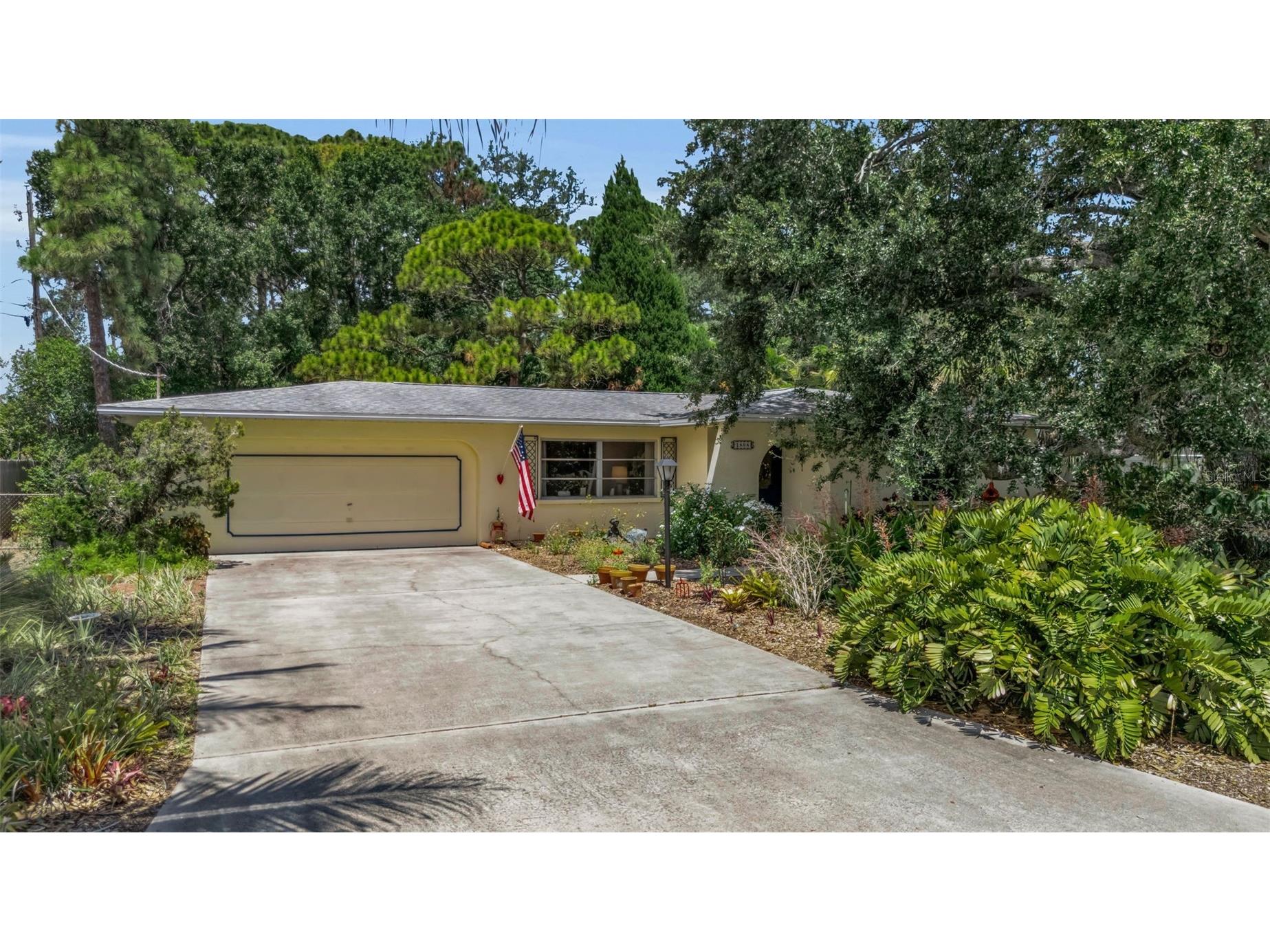 1808 49th Street W Bradenton FL 34209 A4699235 image1
