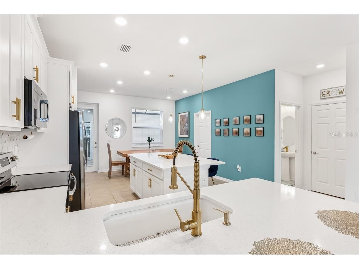 1808 Fender Lane Sarasota FL 34240 - KINGFISHER LAKE A4674681 image9