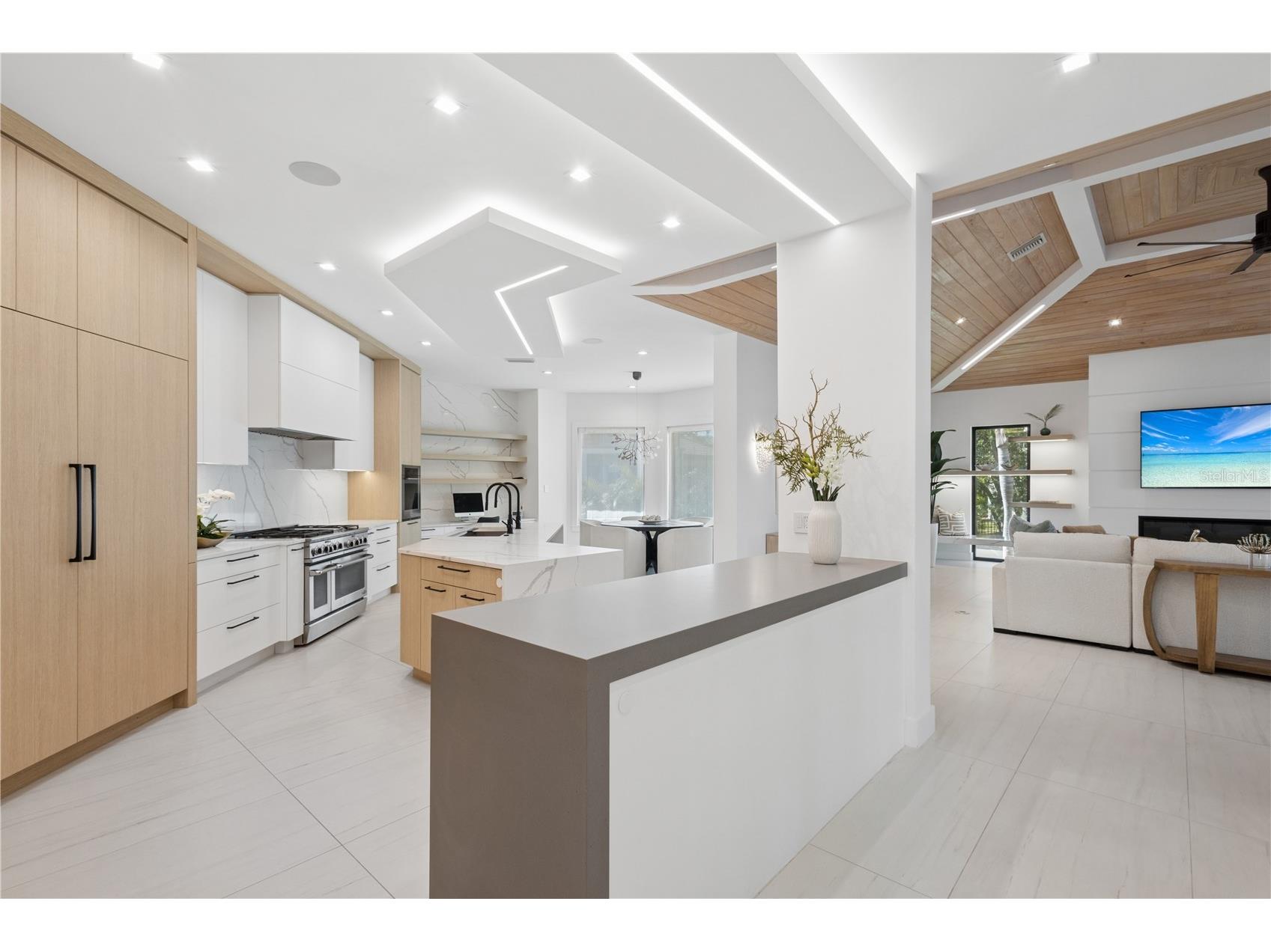 1808 Flower Drive Sarasota FL 34239 A4669396 image10