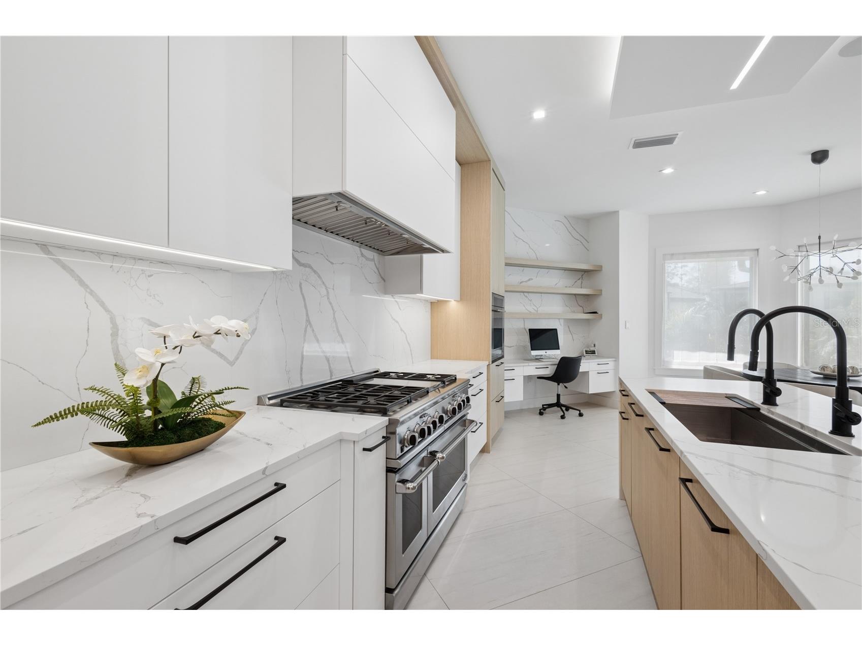 1808 Flower Drive Sarasota FL 34239 A4669396 image11