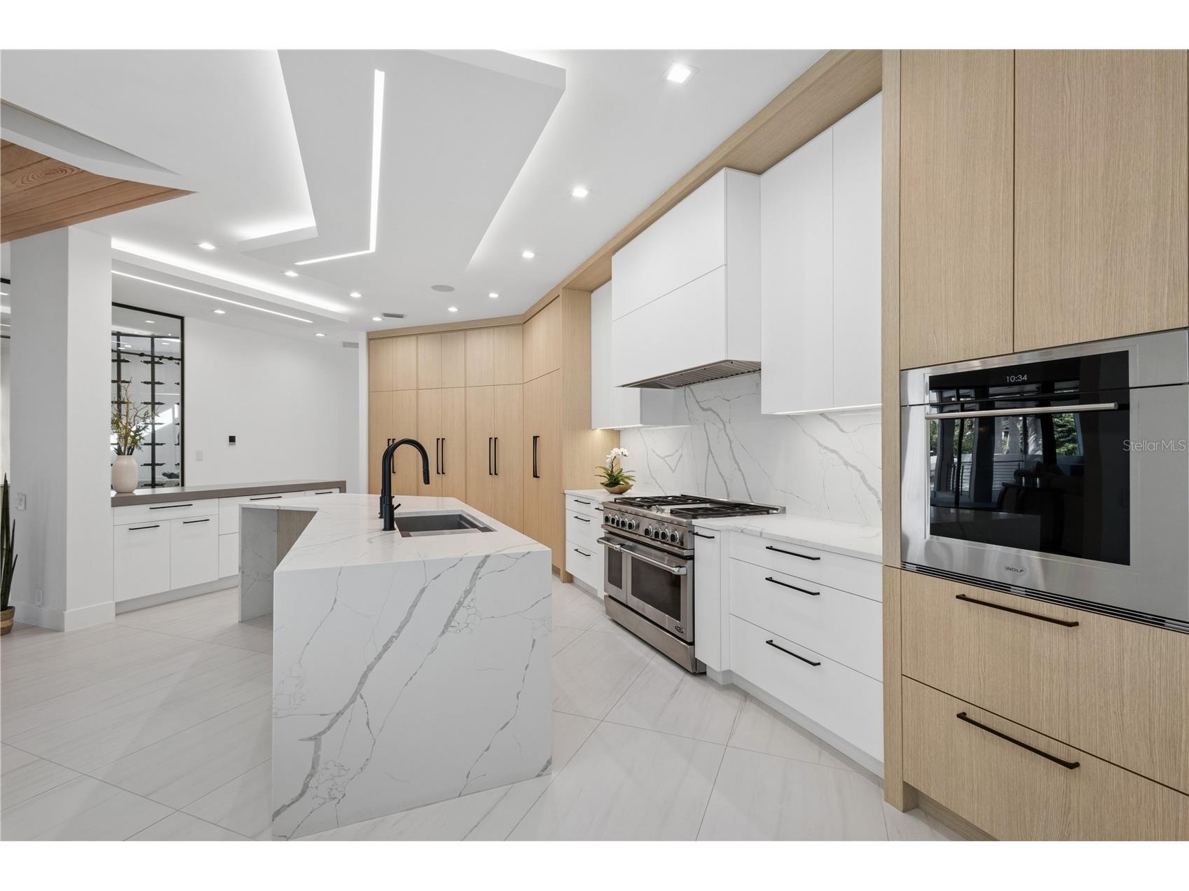 1808 Flower Drive Sarasota FL 34239 A4669396 image14