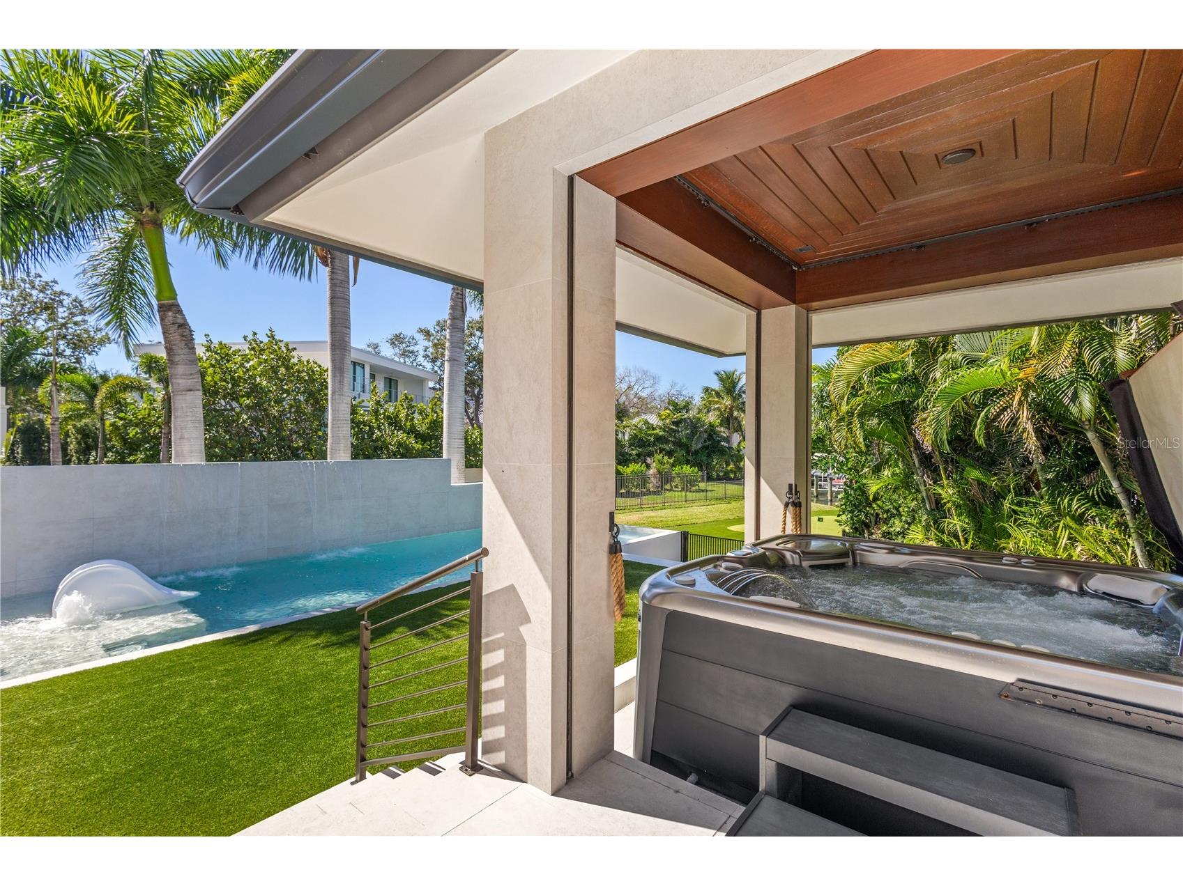 1808 Flower Drive Sarasota FL 34239 A4669396 image25