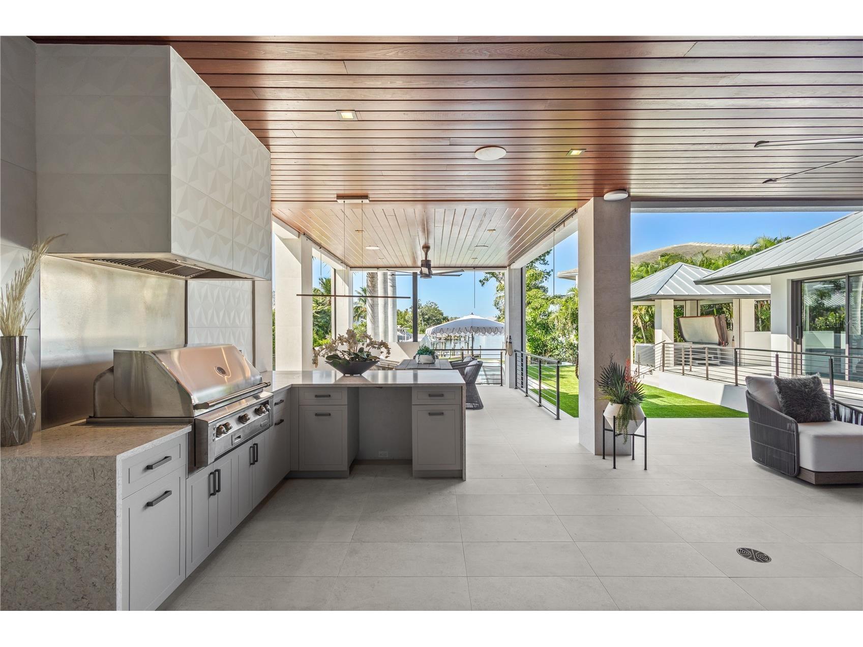 1808 Flower Drive Sarasota FL 34239 A4669396 image49