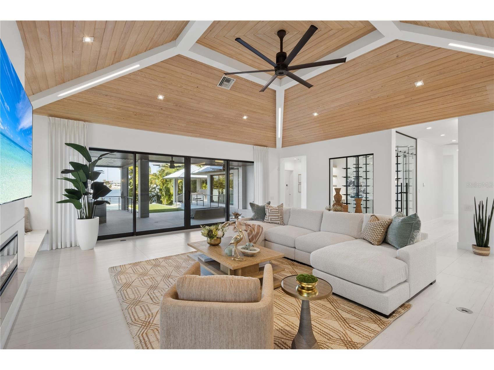 1808 Flower Drive Sarasota FL 34239 A4669396 image9