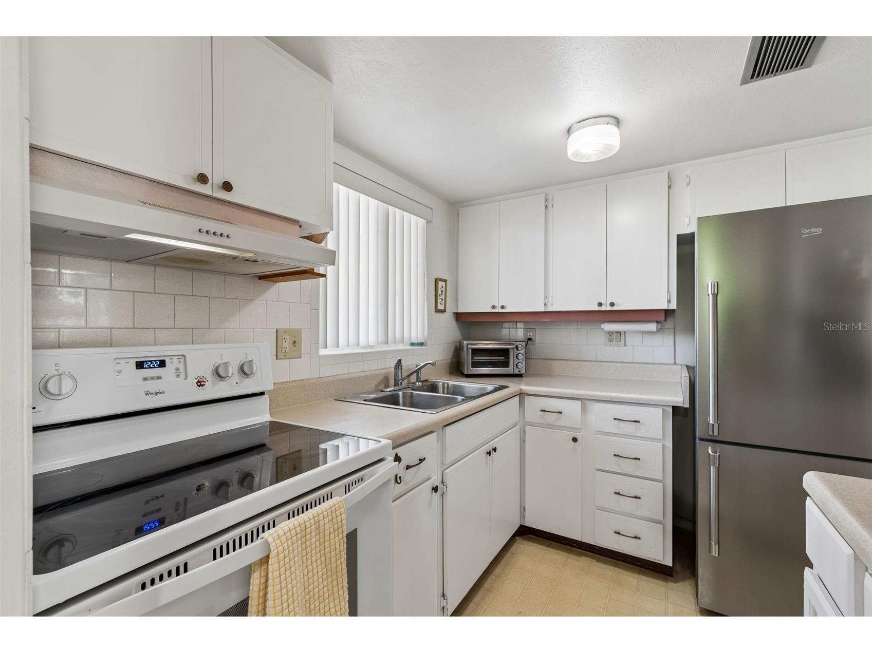 1808 Restful Drive #M4 Bradenton FL 34207 A4686742 image4