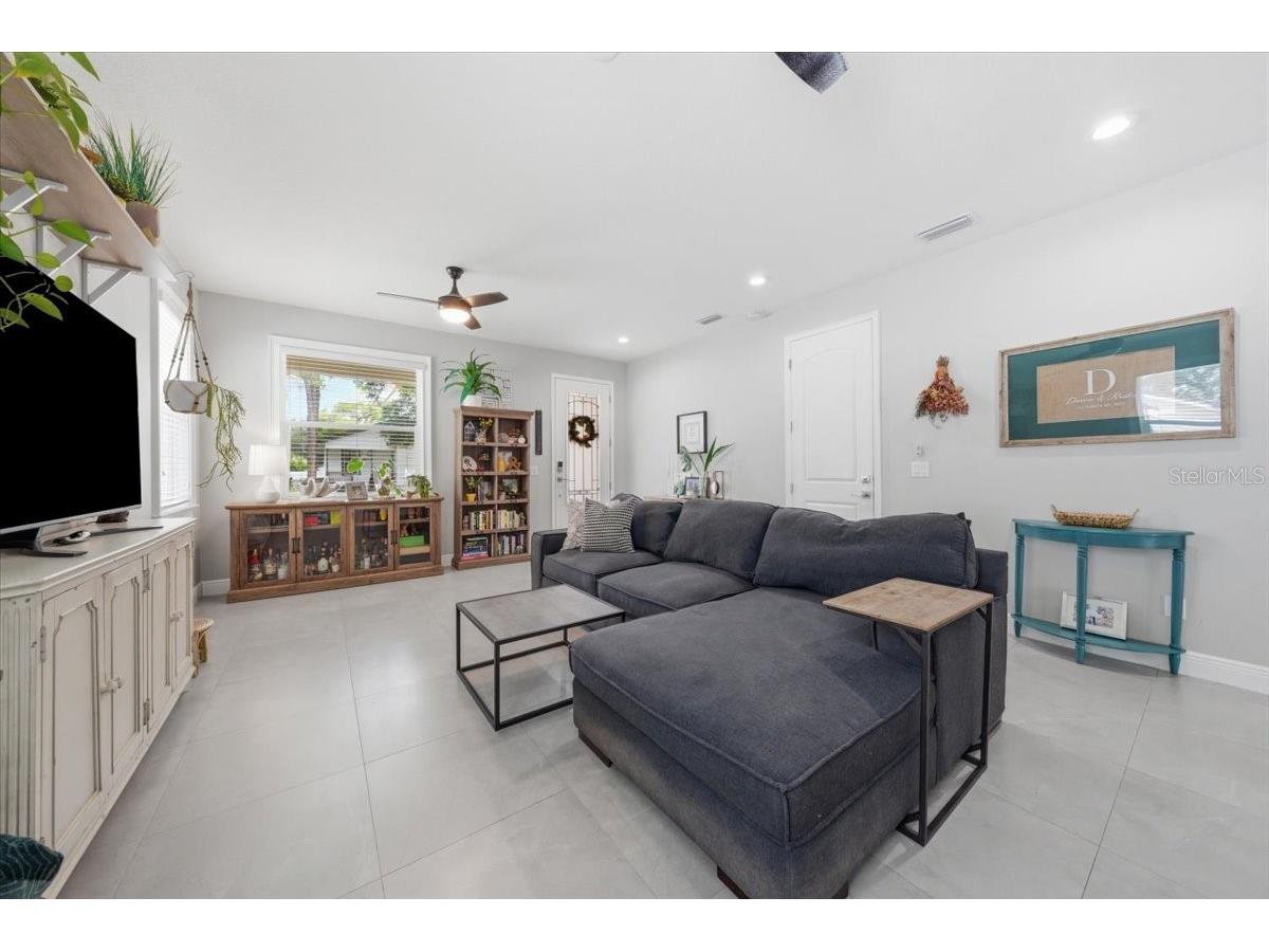 1808 W Cluster Avenue Tampa FL 33604 TB8517659 image6