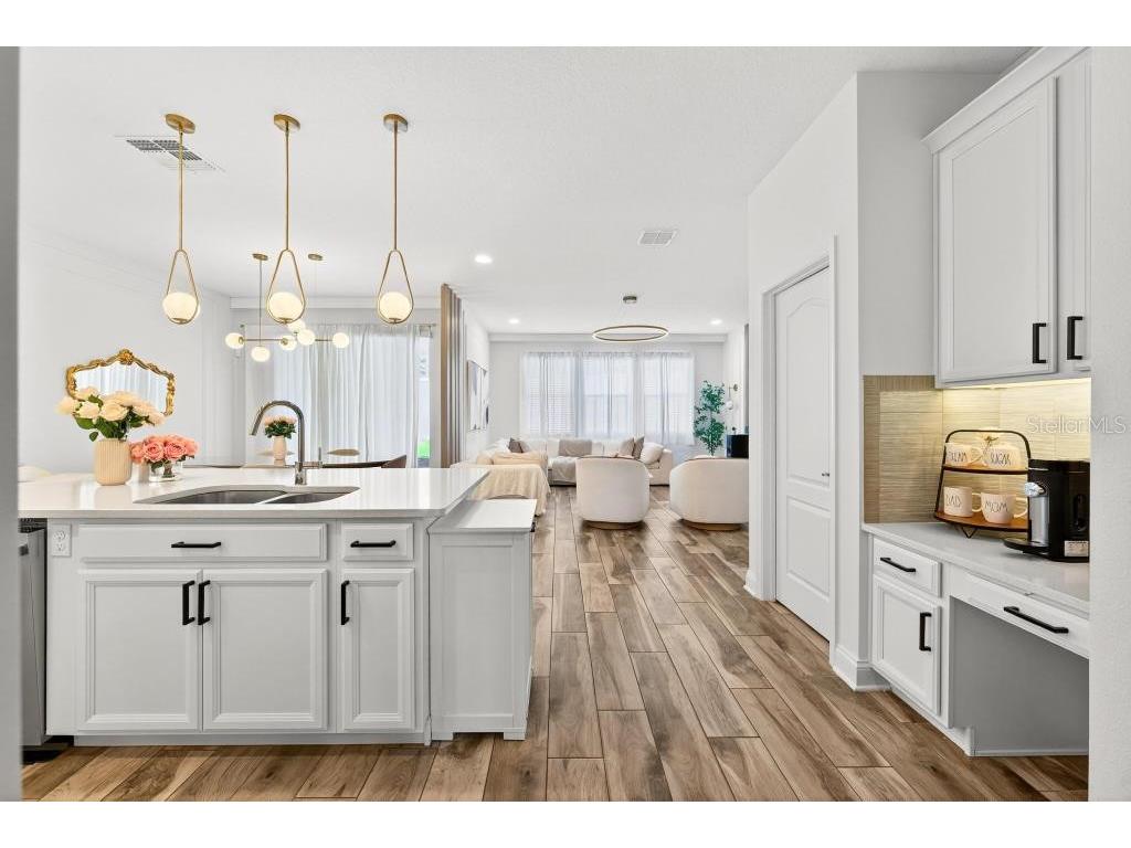 1808 Western Trailway Drive Oakland FL 34787 O6362053 image4