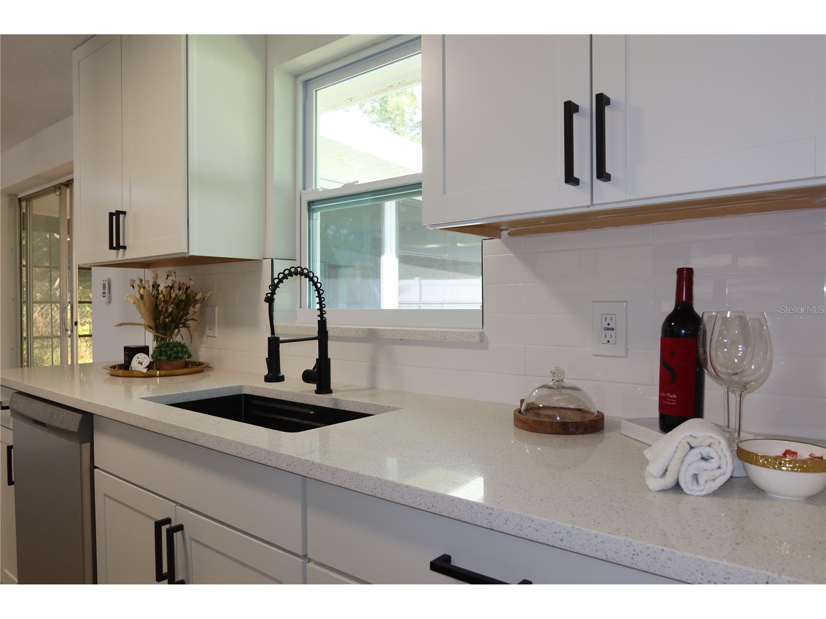 1808 and 1804 Harpoon Drive Holiday FL 34690 W7883968 image10