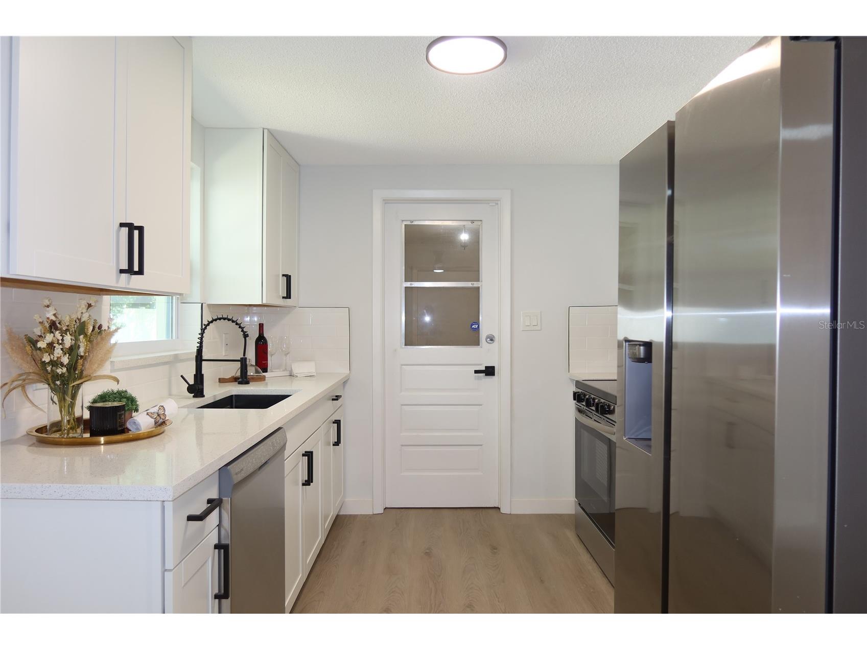 1808 and 1804 Harpoon Drive Holiday FL 34690 W7883968 image9