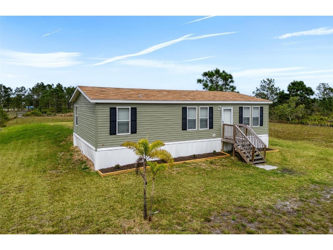 18081 NW 300th Street Okeechobee FL 34972 W7872866 image1