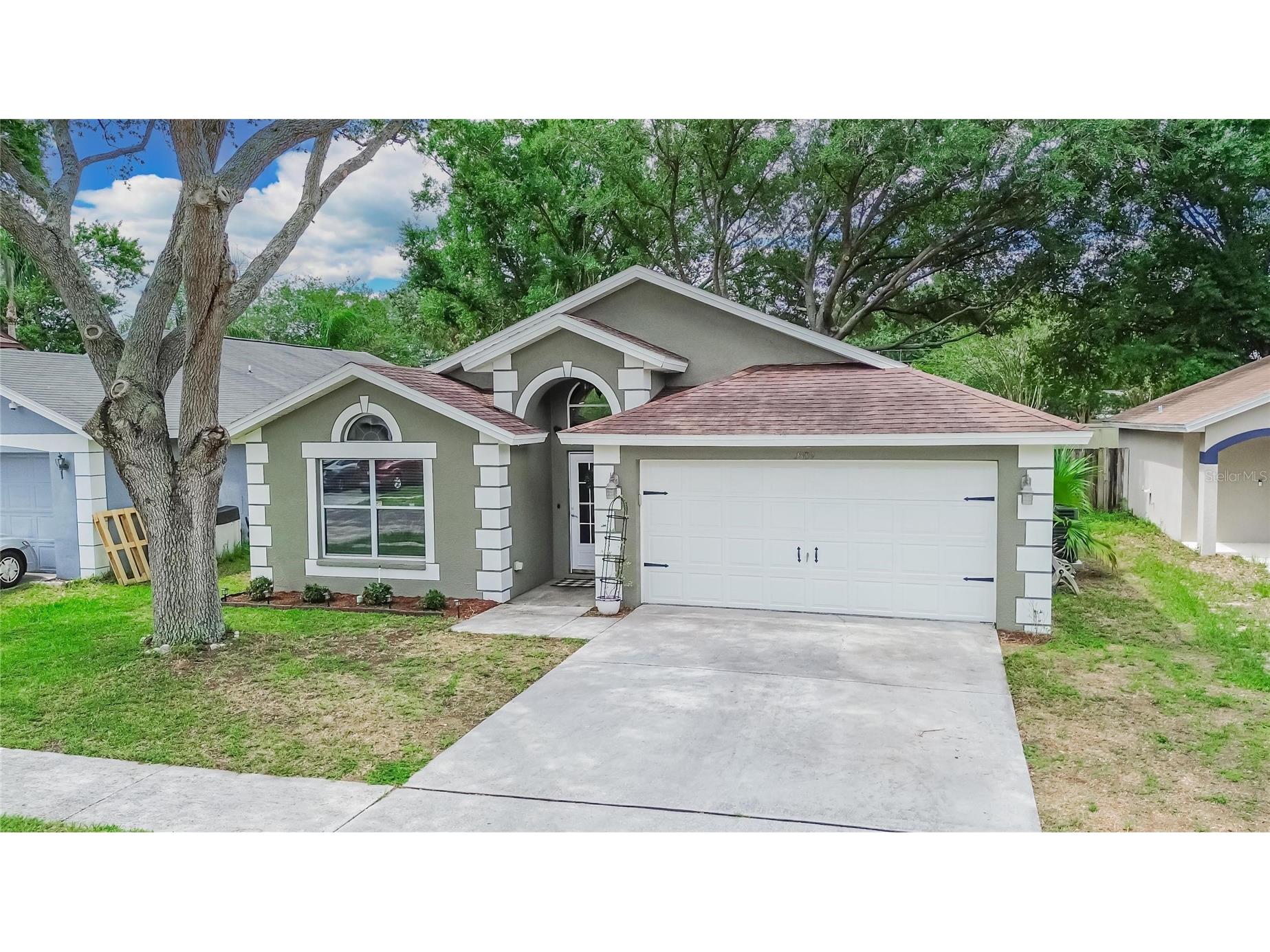 1809 Erin Brooke Drive Valrico FL 33594 TB8515533 image1