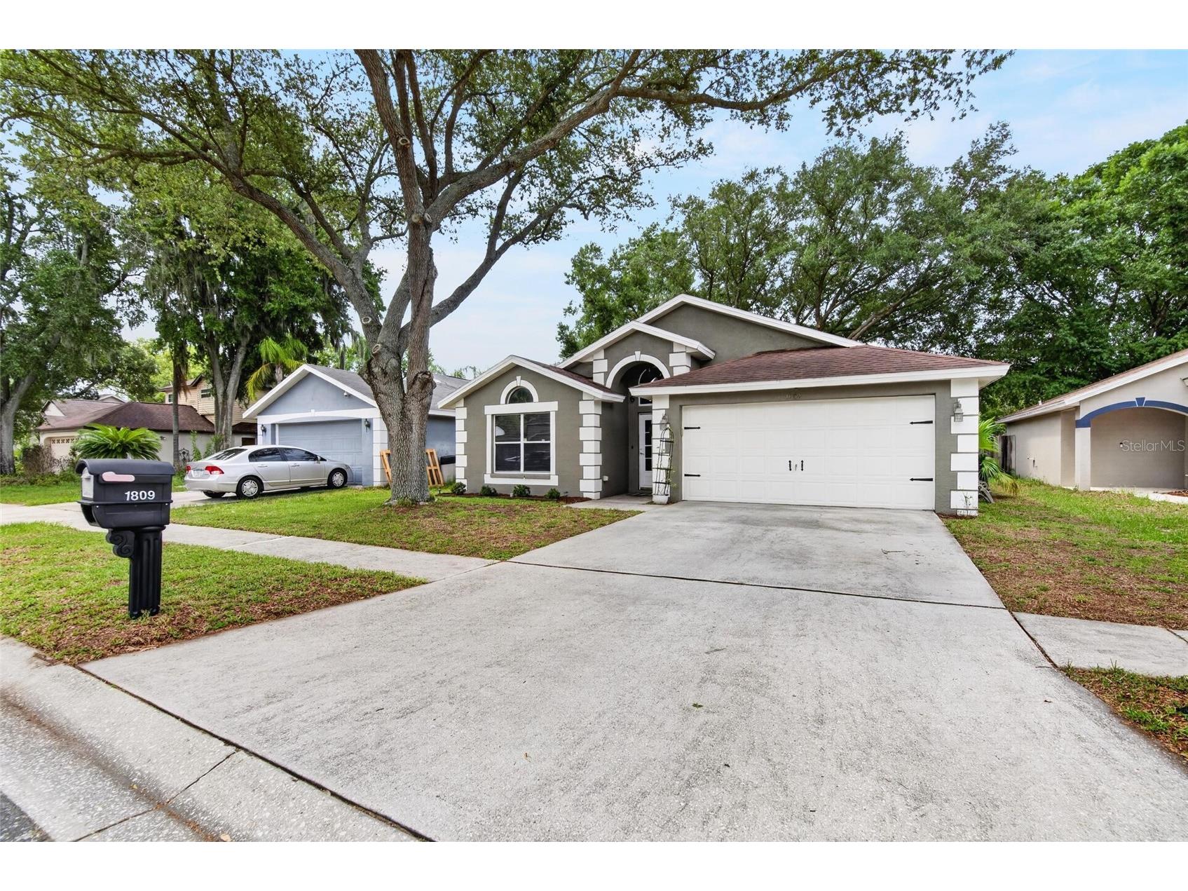 1809 Erin Brooke Drive Valrico FL 33594 TB8515533 image3