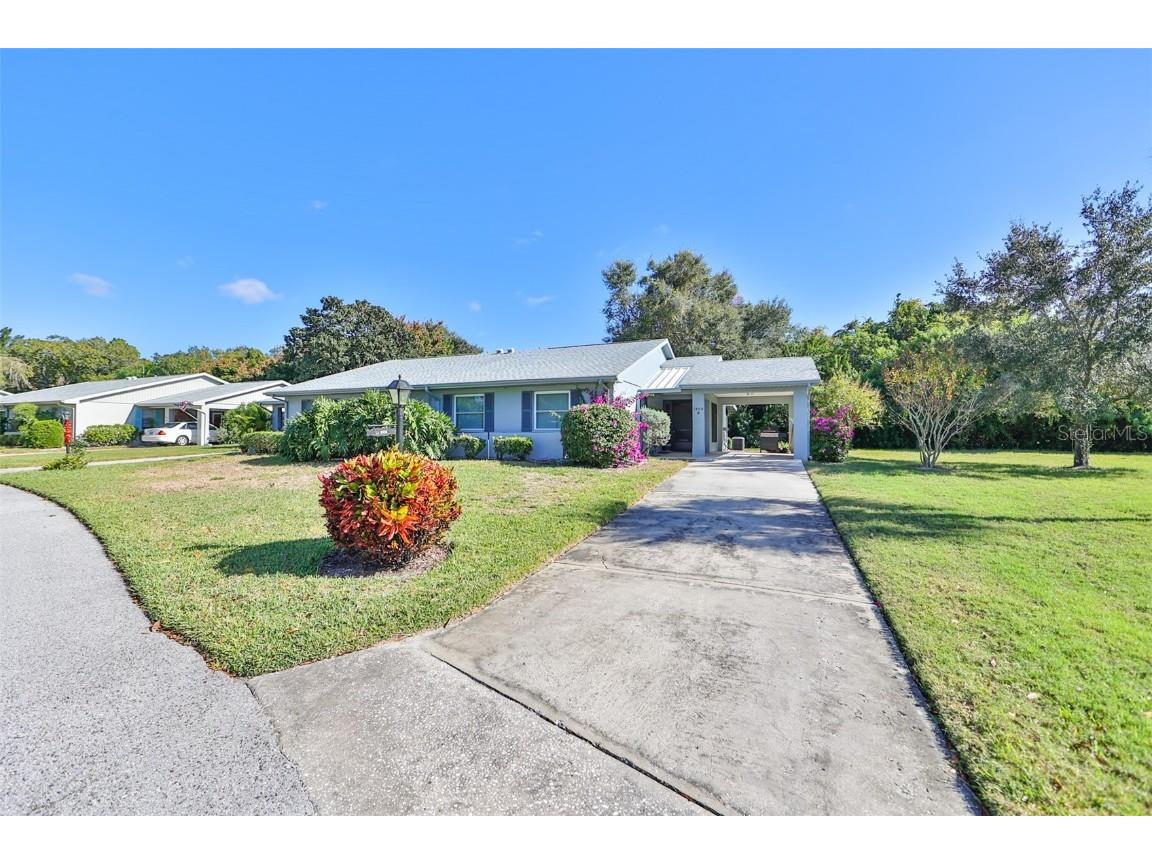 1809 Foxhunt Drive #B Sun City Center FL 33573 T3492418 image1