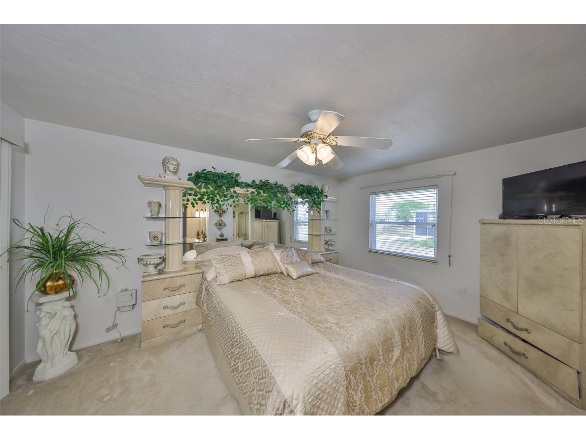 1809 Haverford Avenue Sun City Center FL 33573 TB8377262 image29