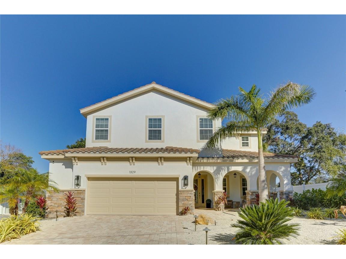 1809 Ivanhoe Street Sarasota FL 34231 A4555516 image1
