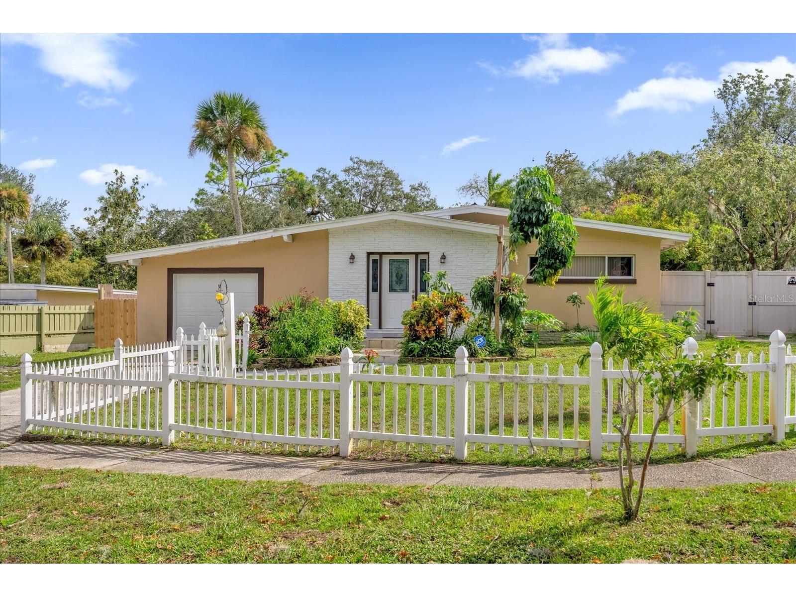 1809 Smith Drive N Titusville FL 32780 G5088195 image1