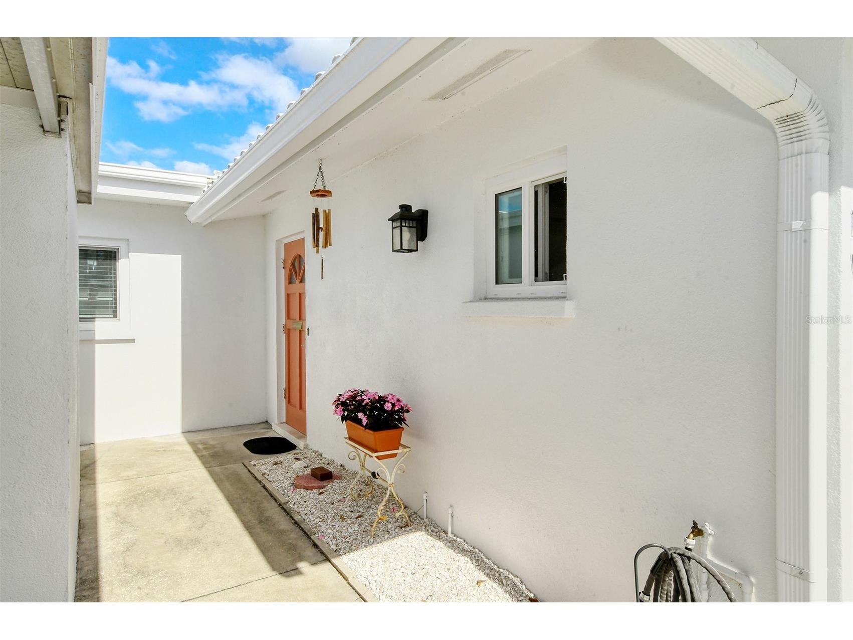 1809 Vera Place #8 Sarasota FL 34235 A4681451 image2
