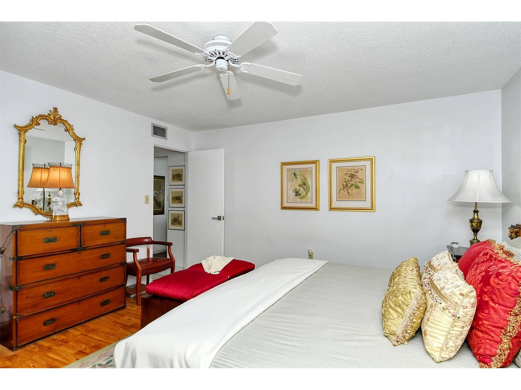 1809 Vera Place #8 Sarasota FL 34235 A4681451 image22