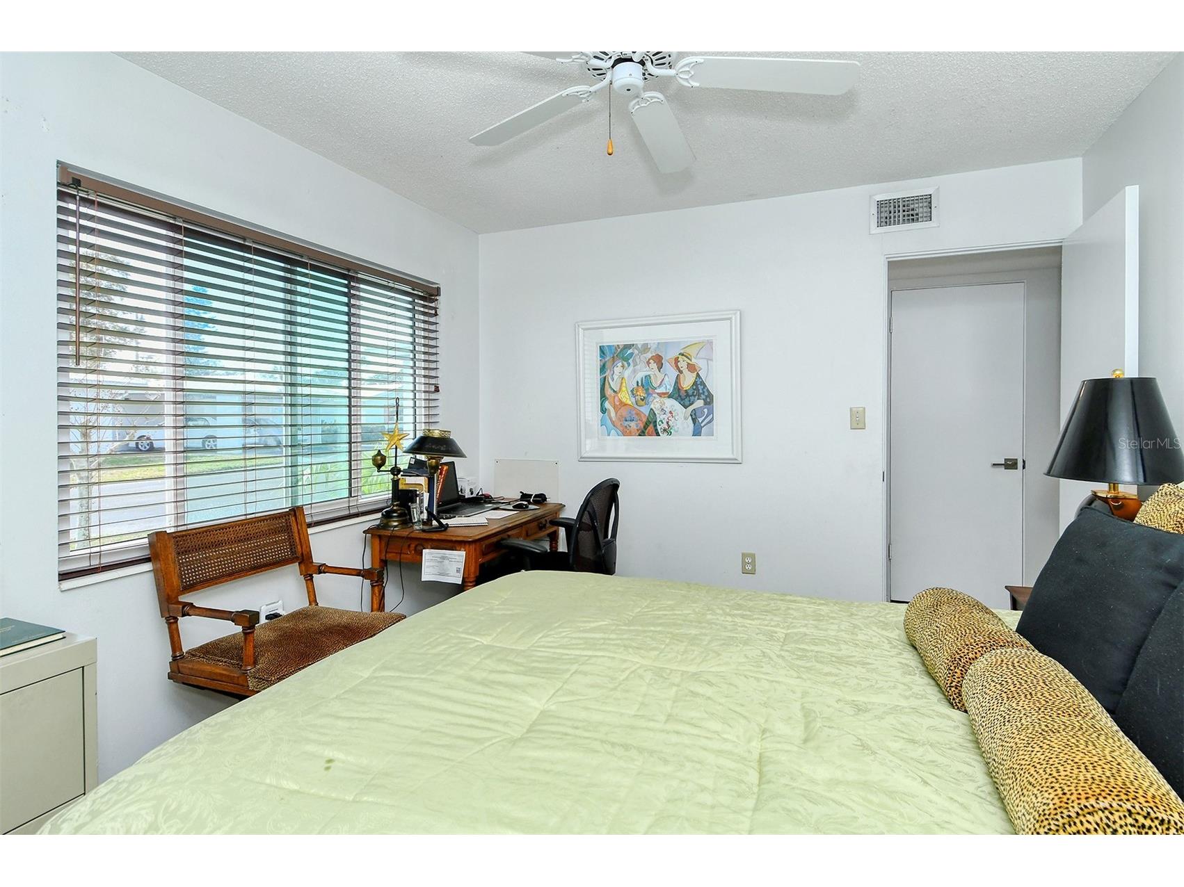 1809 Vera Place #8 Sarasota FL 34235 A4681451 image24