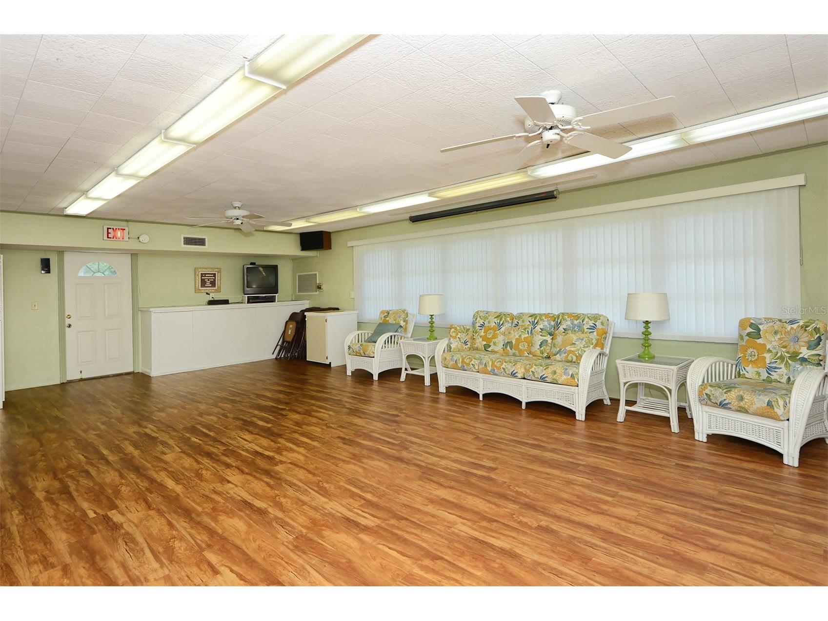 1809 Vera Place #8 Sarasota FL 34235 A4681451 image42