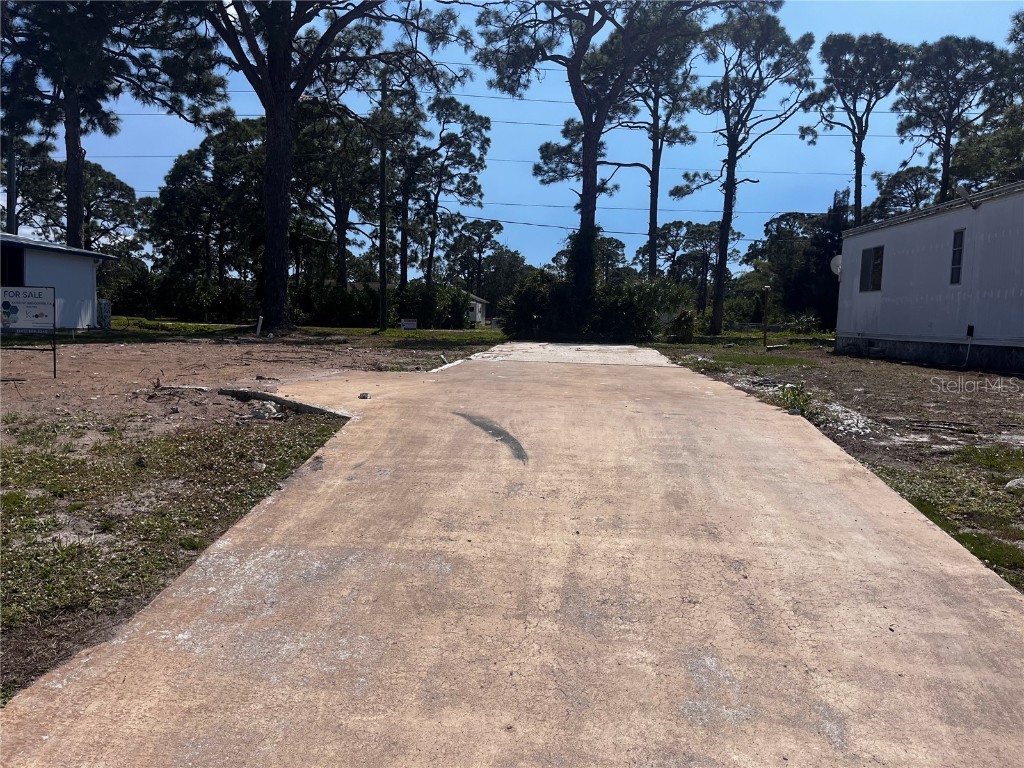 181 S Fiji Circle #181 Englewood FL 34223 D6131289 image1