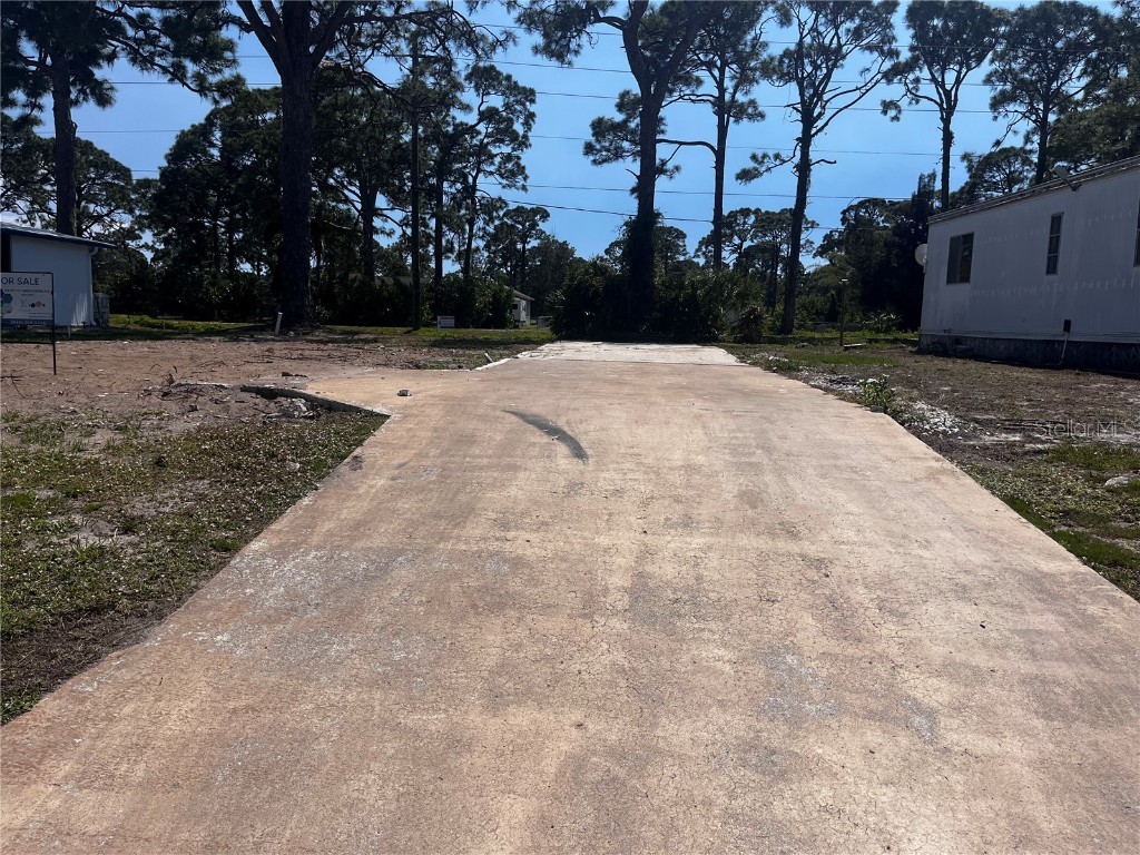 181 S Fiji Circle #181 Englewood FL 34223 D6131289 image2