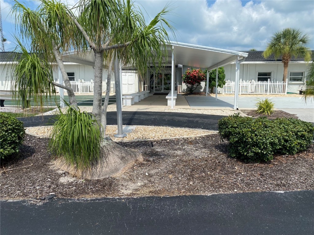 181 S Fiji Circle #181 Englewood FL 34223 D6131289 image4