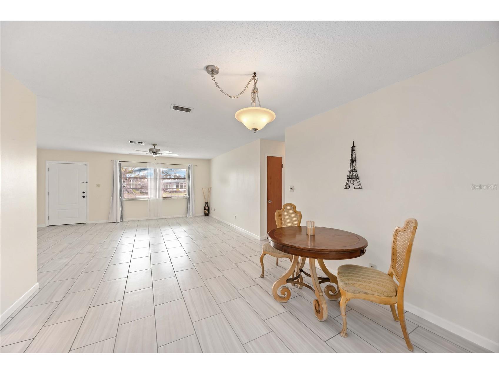 181 Sandhurst Drive Venice FL 34293 A4685257 image10
