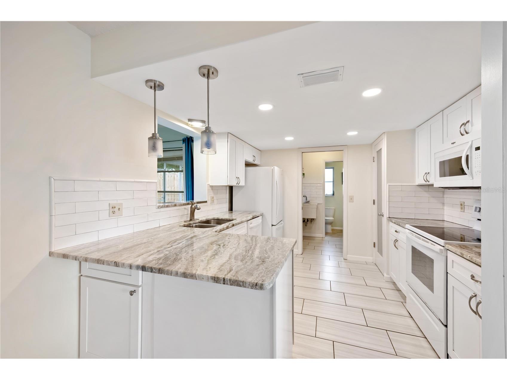 181 Sandhurst Drive Venice FL 34293 A4685257 image11