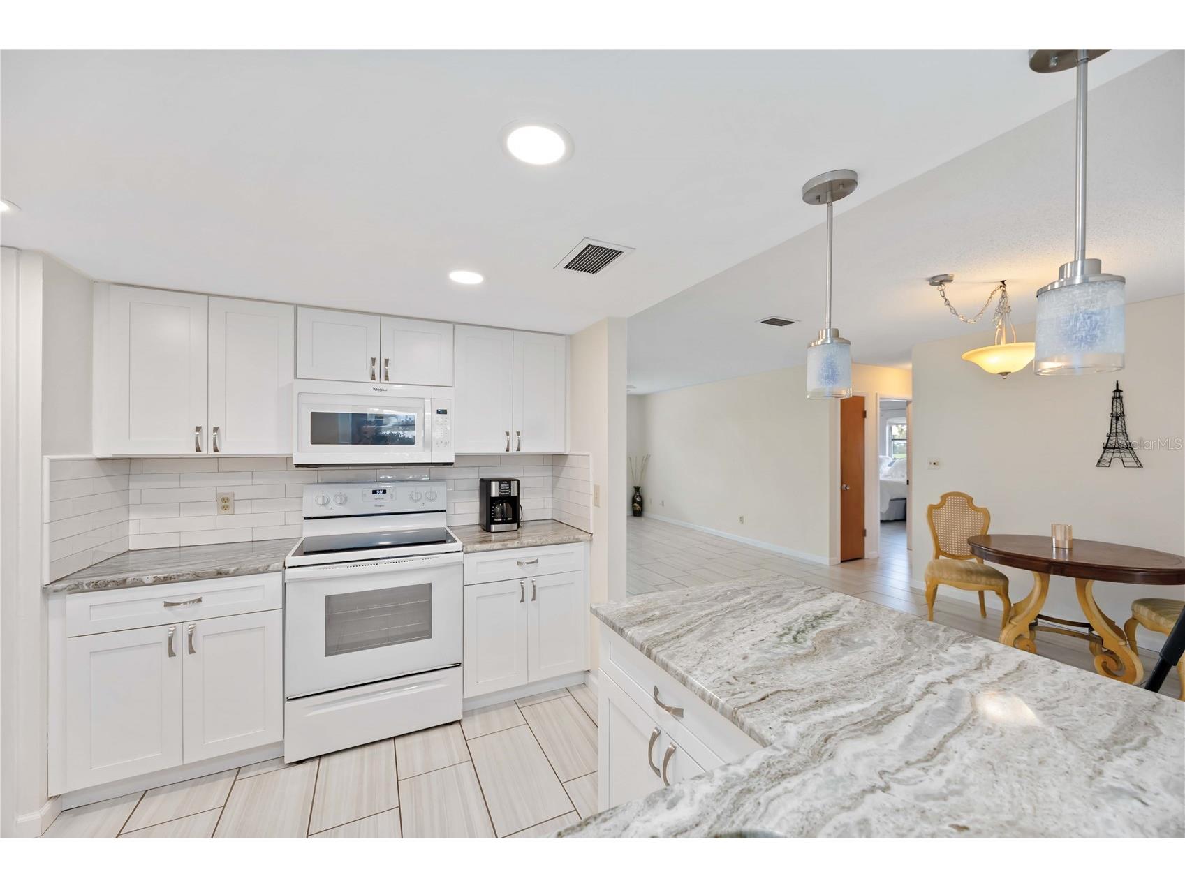 181 Sandhurst Drive Venice FL 34293 A4685257 image19