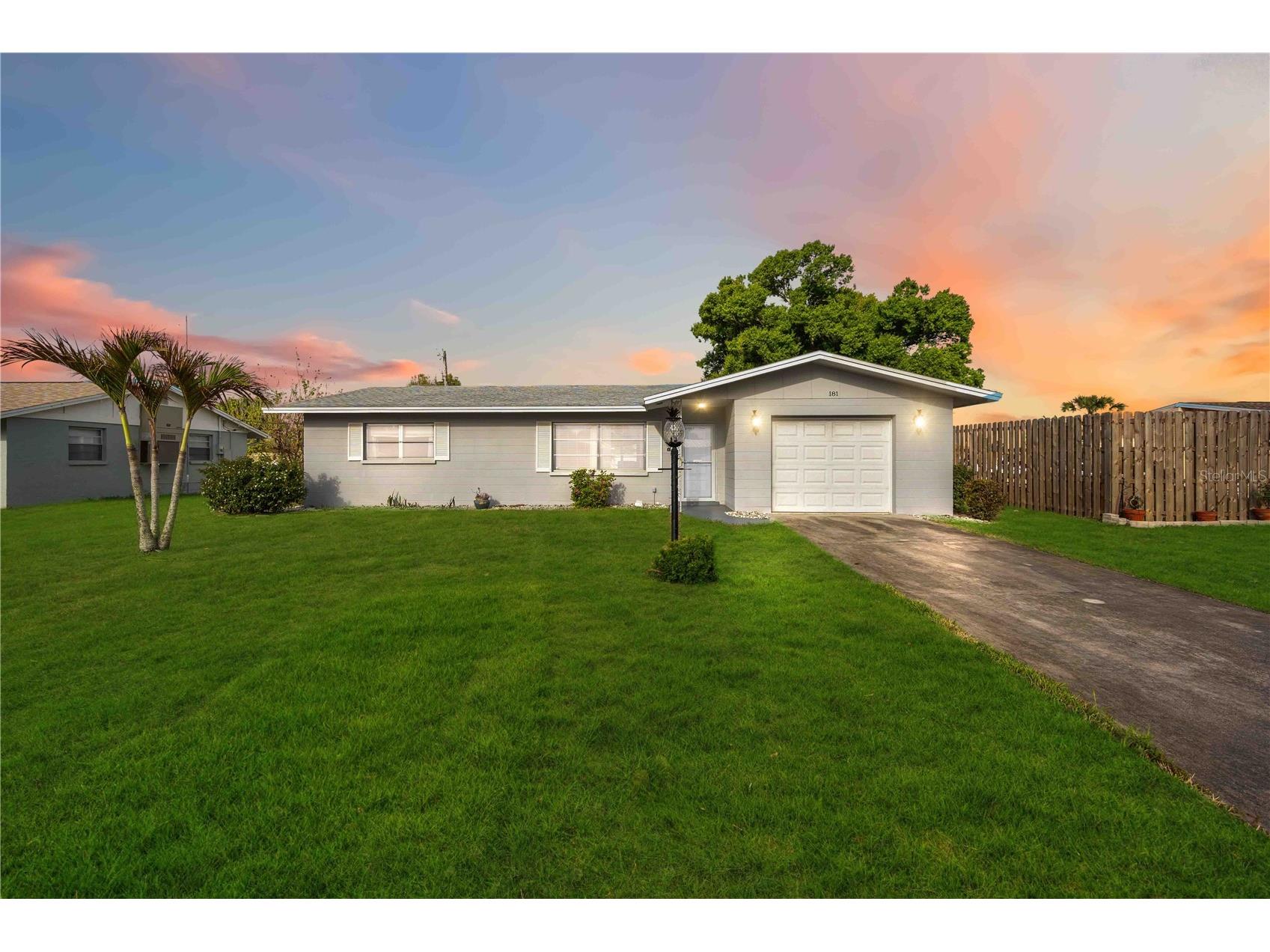 181 Sandhurst Drive Venice FL 34293 A4685257 image2