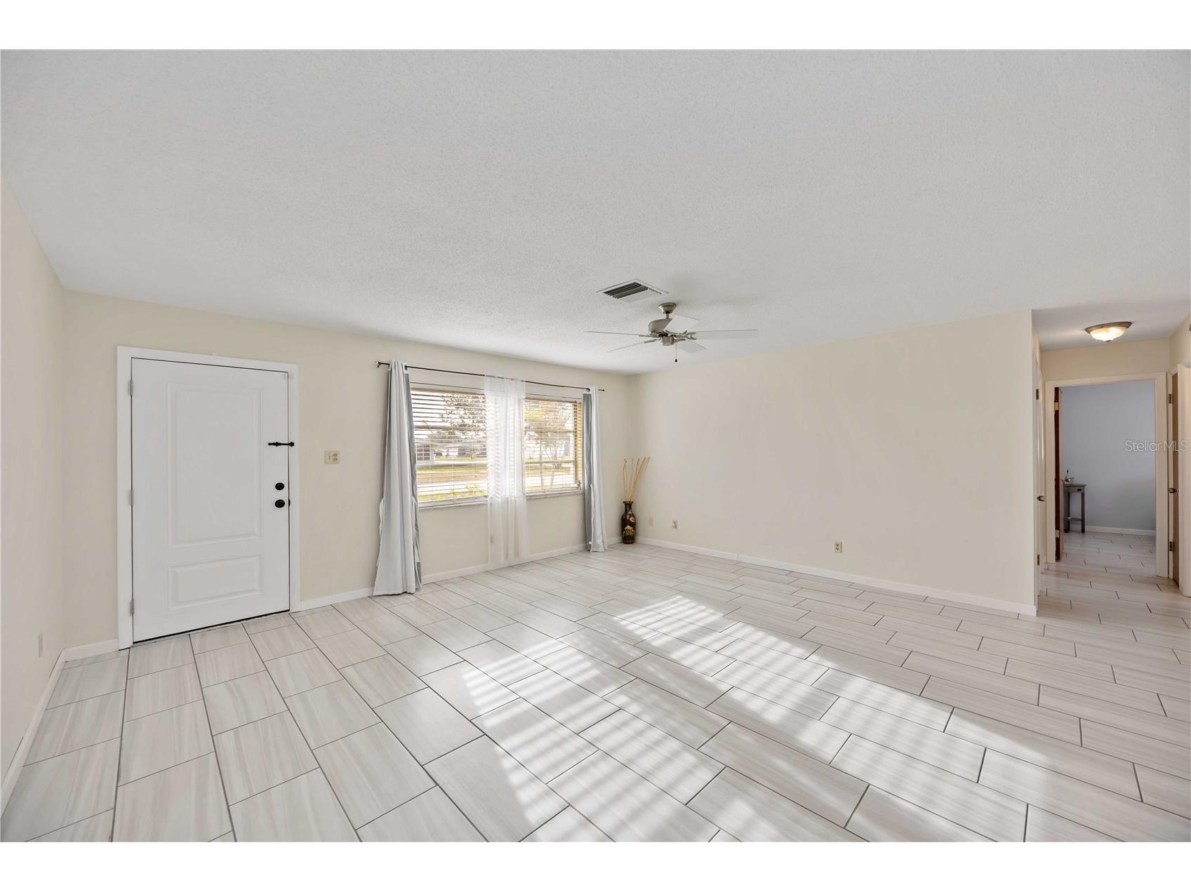 181 Sandhurst Drive Venice FL 34293 A4685257 image5