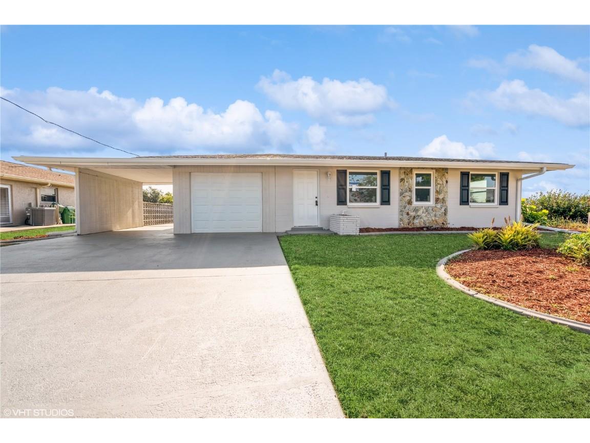 181 W Tarpon Boulevard NW Port Charlotte FL 33952 - TARPON WATERWAY C7492718 image1