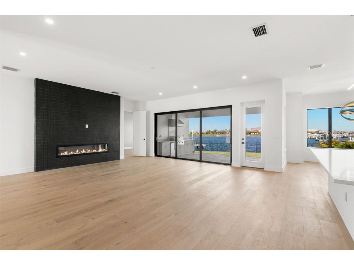 1810 4th Street E Palmetto FL 34221 - SANCTUARY COVE MARINA BASIN TB8444481 image5