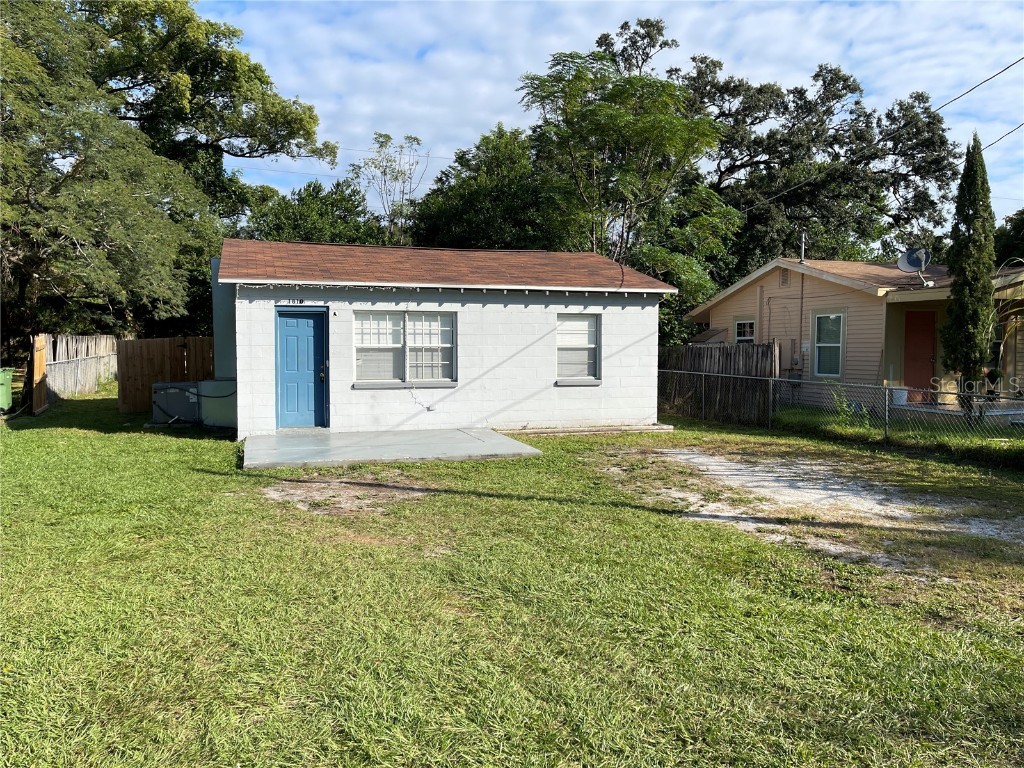 1810 E Navajo Avenue Tampa FL 33612 T3484393 image1