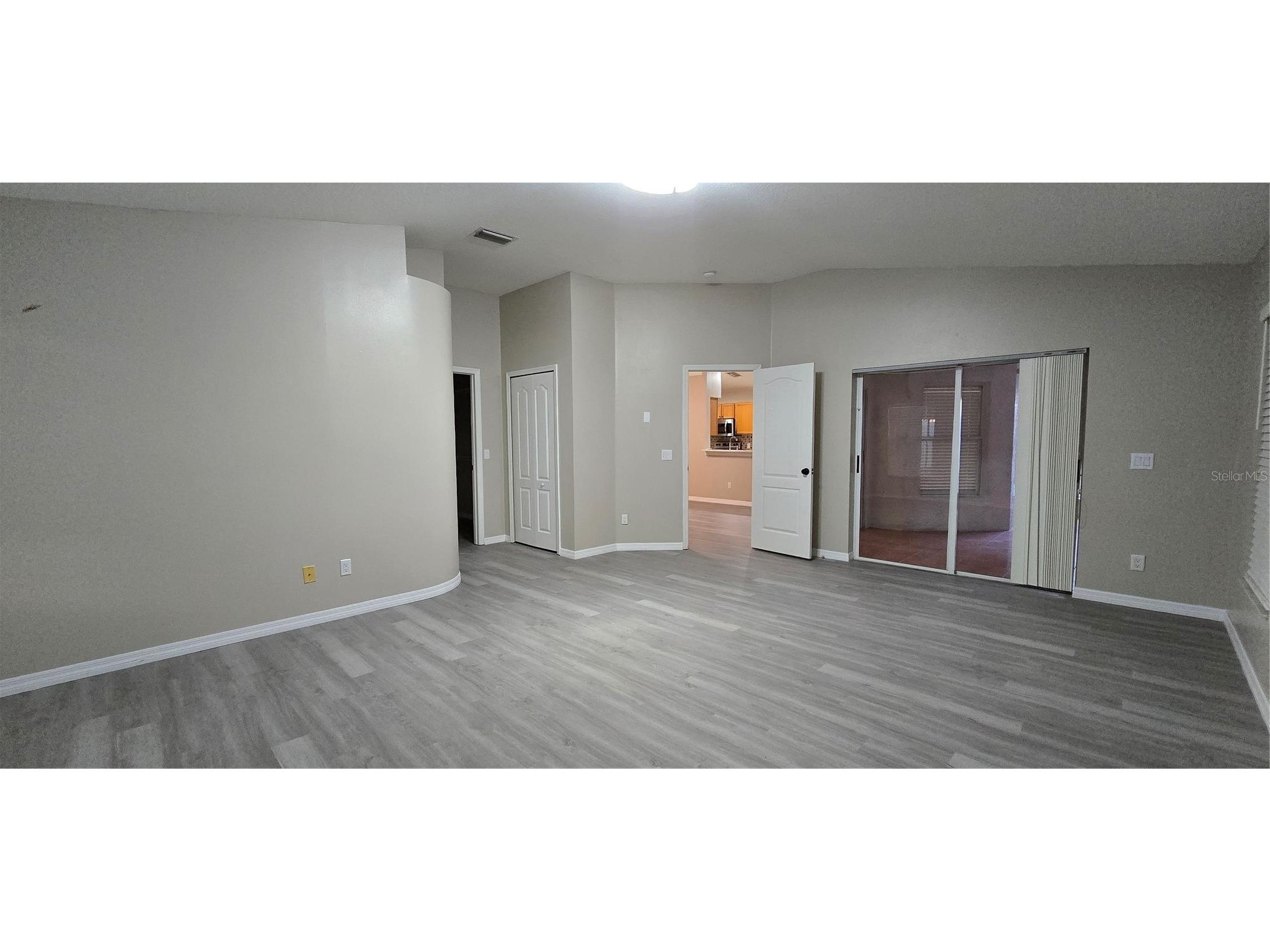 1810 Greystone Heights Drive Valrico FL 33594 TB8488555 image10
