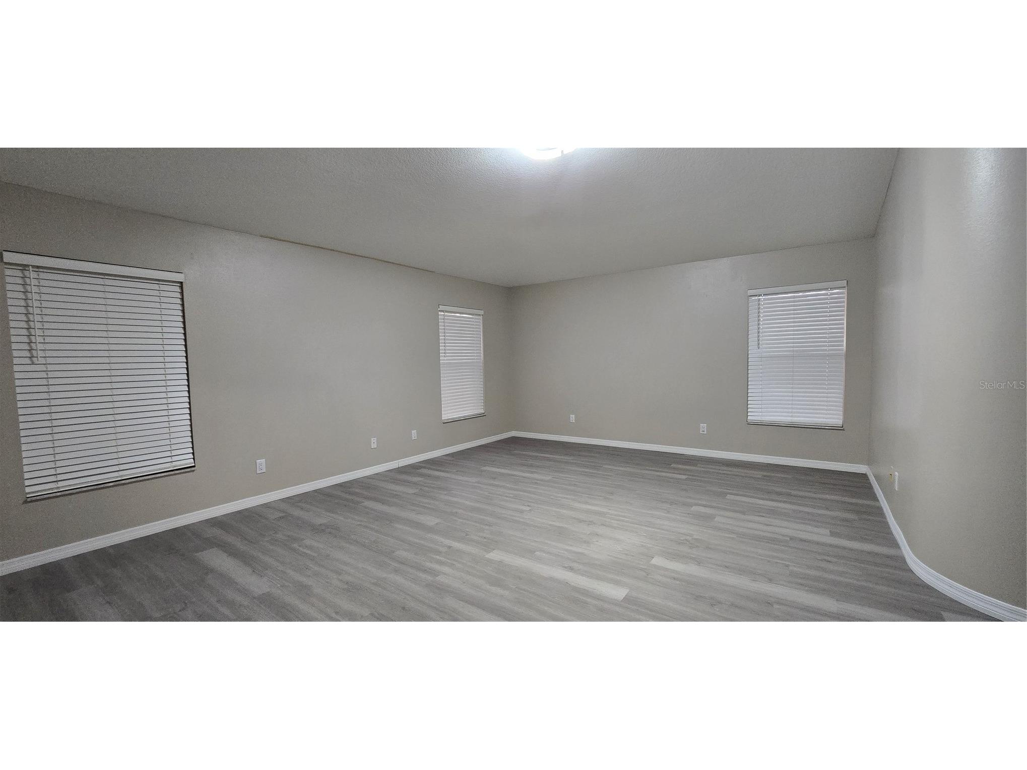 1810 Greystone Heights Drive Valrico FL 33594 TB8488555 image8