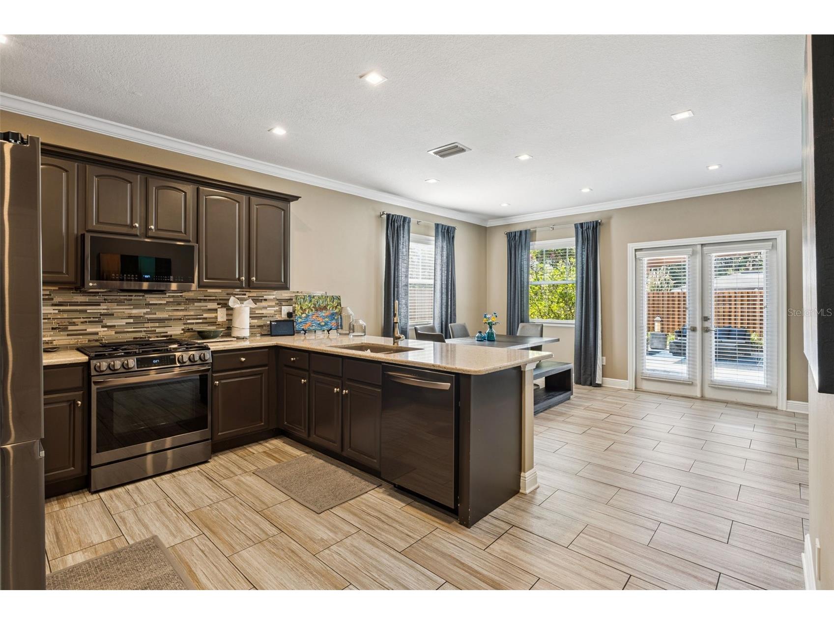 1810 Illinois Street Orlando FL 32803 O6421000 image17