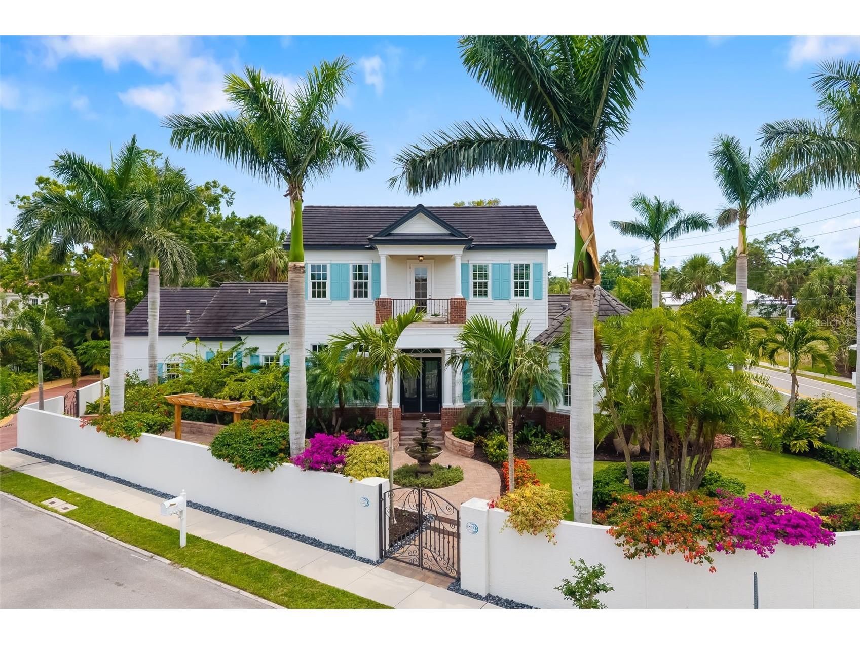 1810 Lincoln Drive Sarasota FL 34236 A4666444 image1