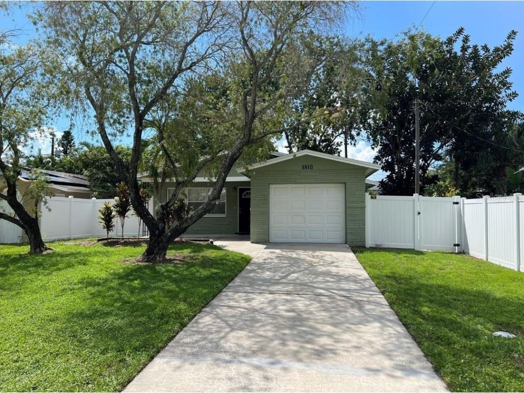 1810 Michigan Avenue NE Saint Petersburg FL 33703 T3494085 image1