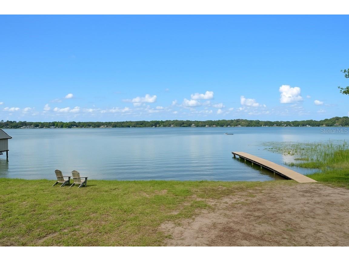 1810 Pineway Court Mount Dora FL 32757 - LAKE GERTRUDE G5095404 image1