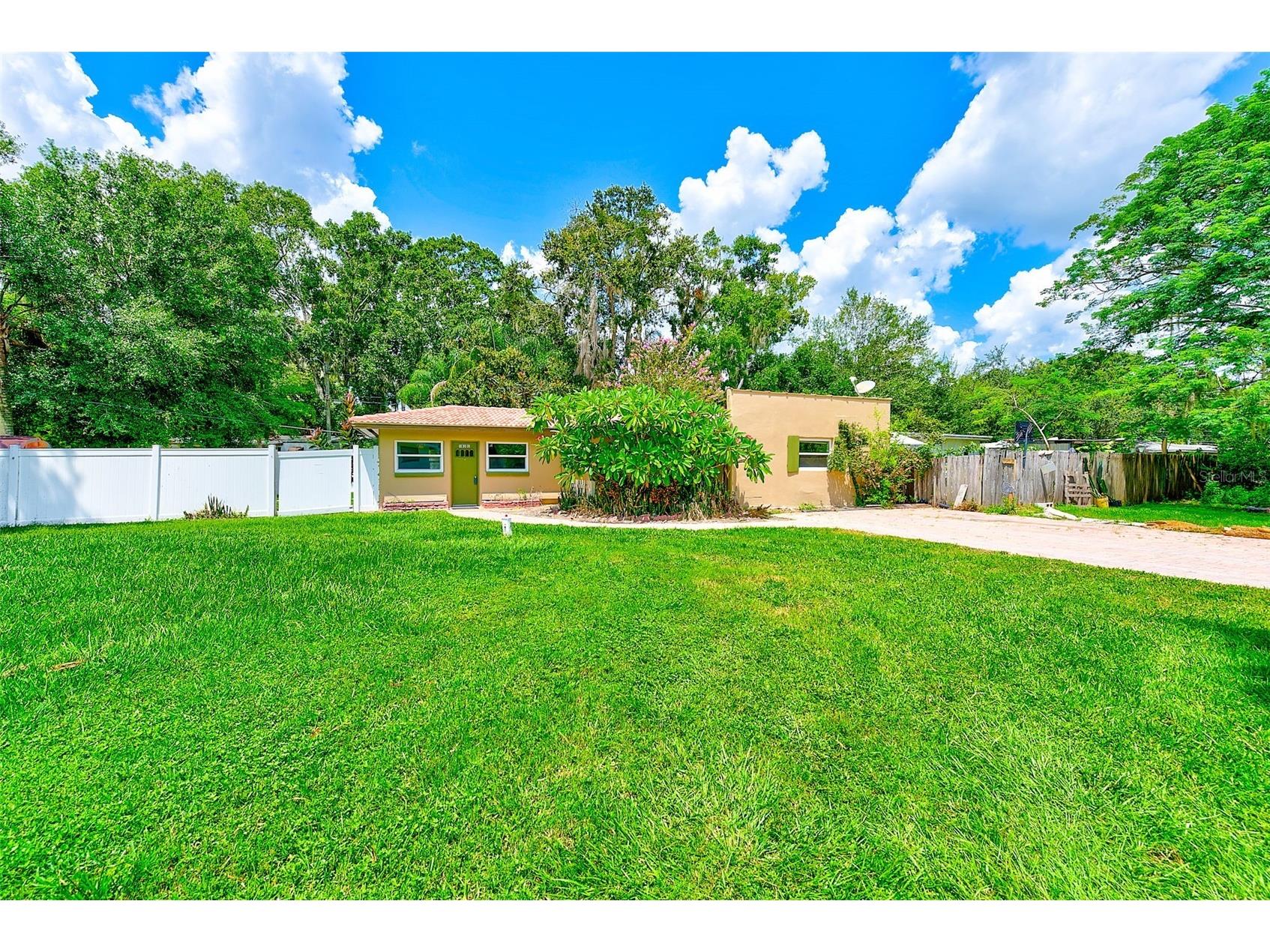 18101 2nd Avenue Lutz FL 33548 TB8415822 image1