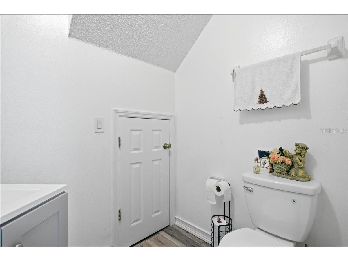 18101 Paradise Point Drive Tampa FL 33647 TB8480652 image19