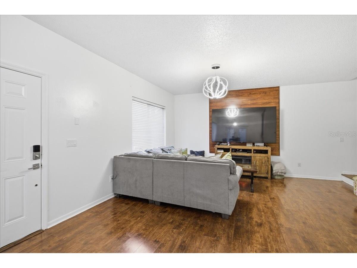 18101 Paradise Point Drive Tampa FL 33647 TB8480652 image6