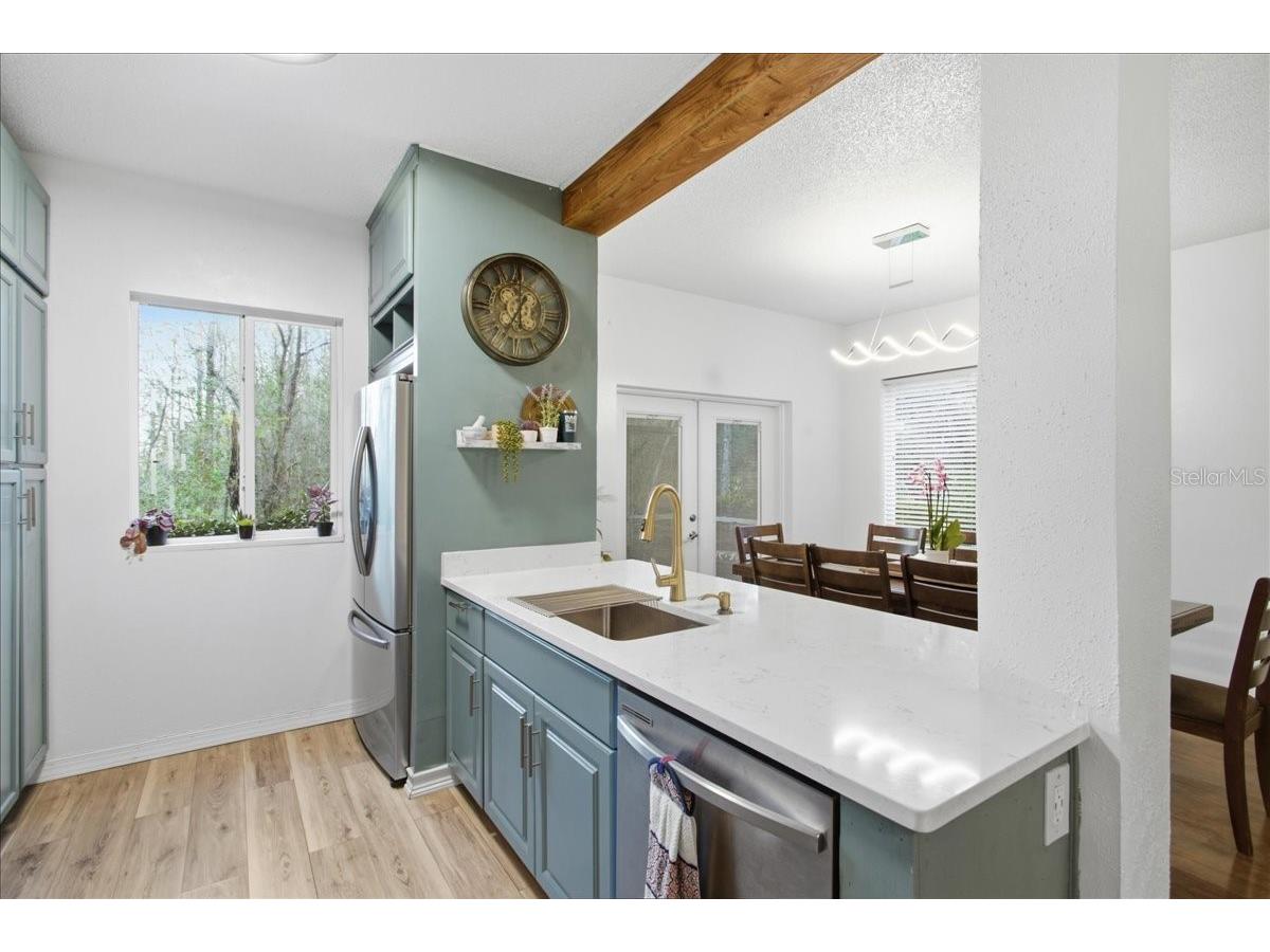 18101 Paradise Point Drive Tampa FL 33647 TB8480652 image8