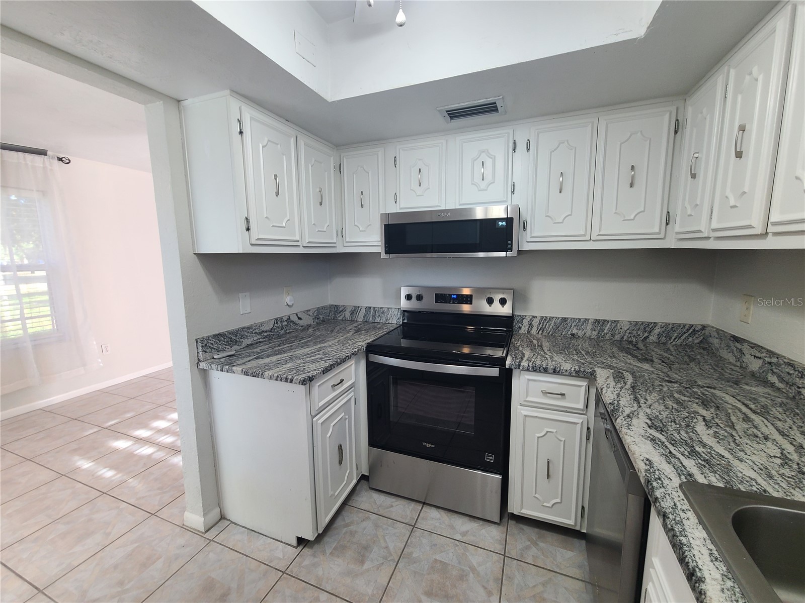 18101 Sandalwood Drive Wildwood FL 34785 G5105357 image3