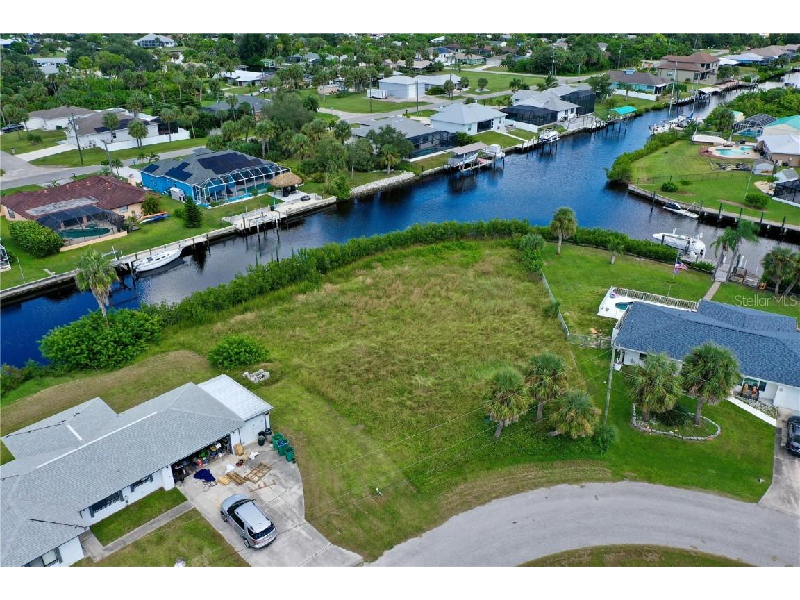 18106 Avonsdale Circle Port Charlotte FL 33948 - AVONDALE WATERWAY C7515201 image5
