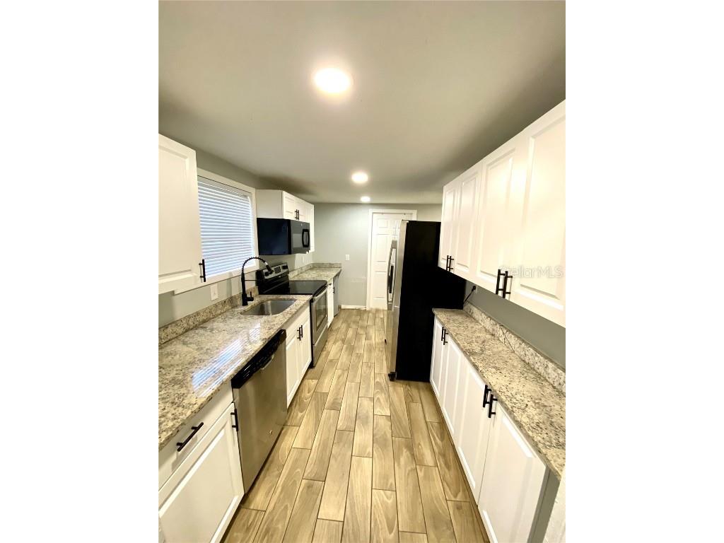 18107 Lake Front Drive Lutz FL 33548 TB8453729 image5