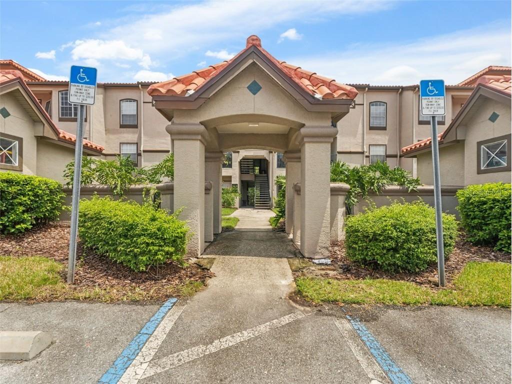 18107 Peregrines Perch Place #6302 Lutz FL 33558 TB8407448 image1