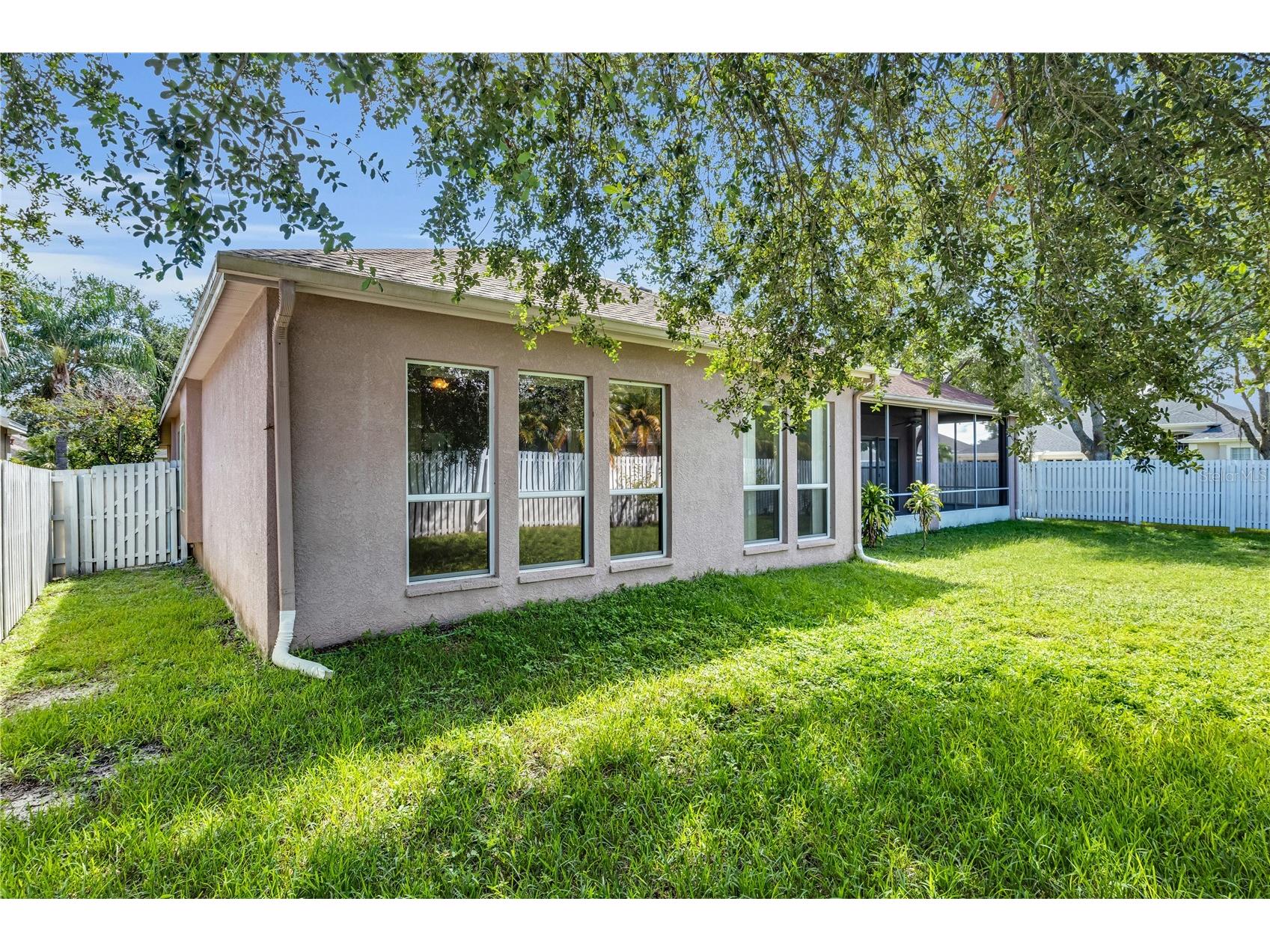 18108 Sugar Brooke Drive Tampa FL 33647 TB8412253 image44